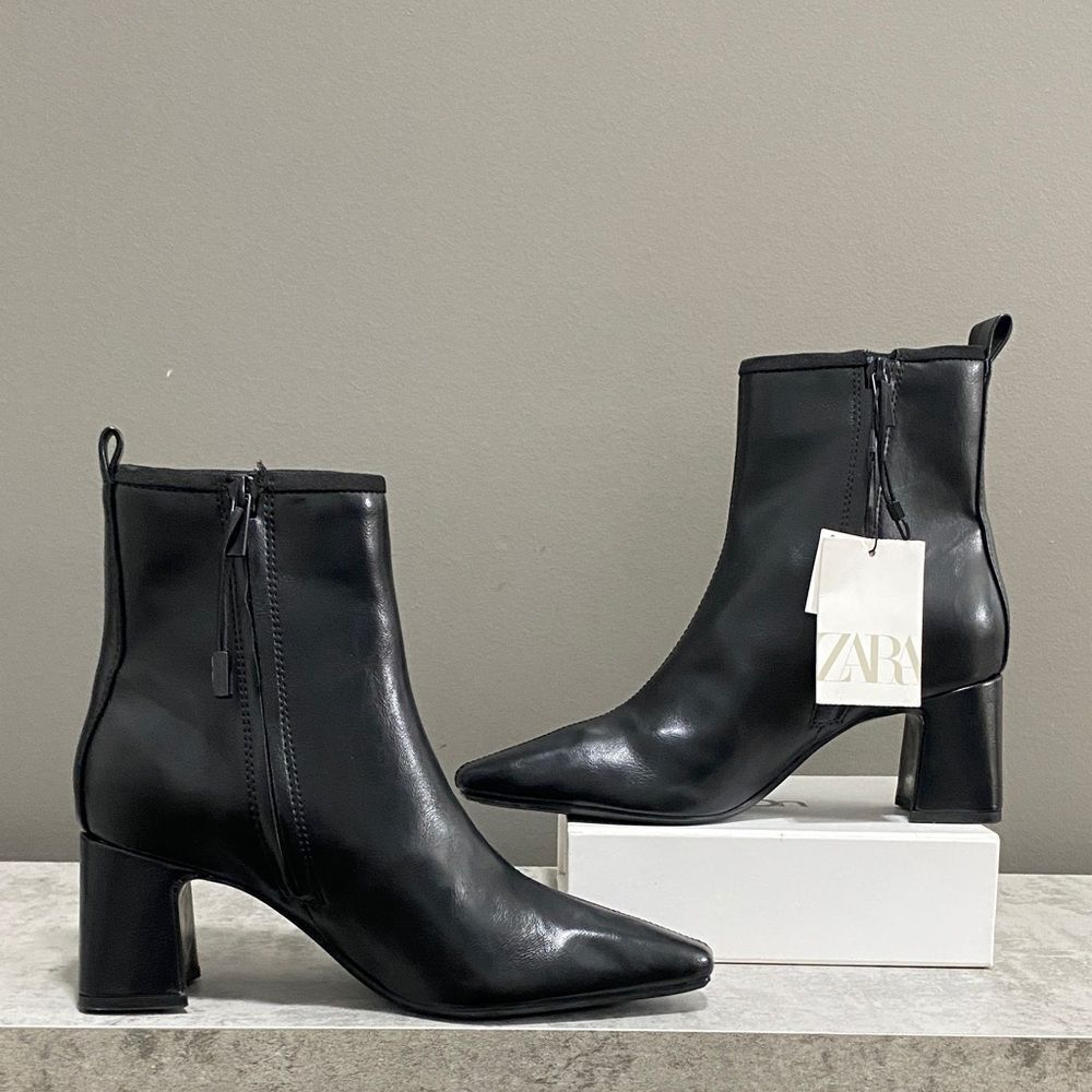 NWT Zara Sleek Faux Leather Black Ankle Booties Size 36 US 6